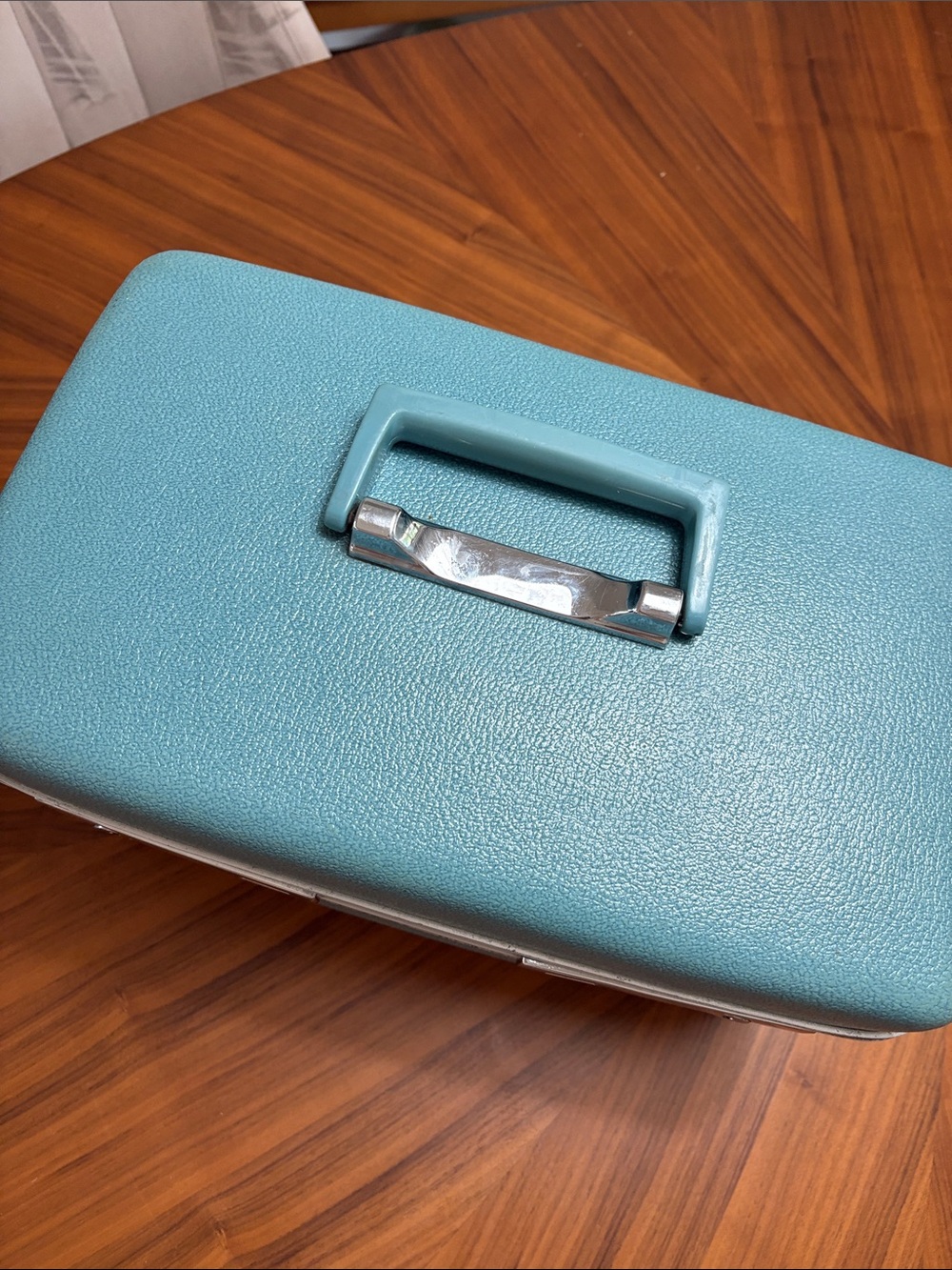 Vintage Teal Train Case Cosmetic Makeup Case - Picture 2 of 9